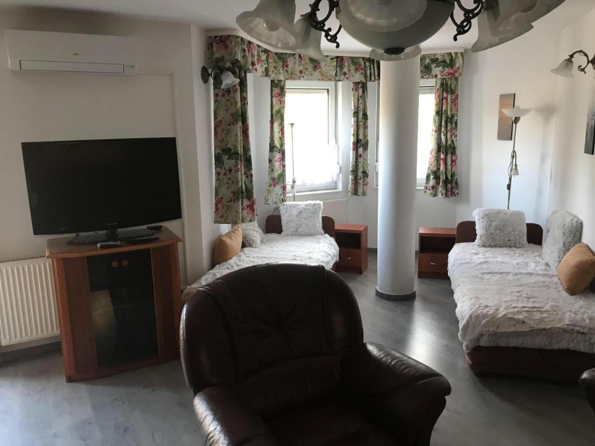 City Center Apartments Hévíz Екстериор снимка