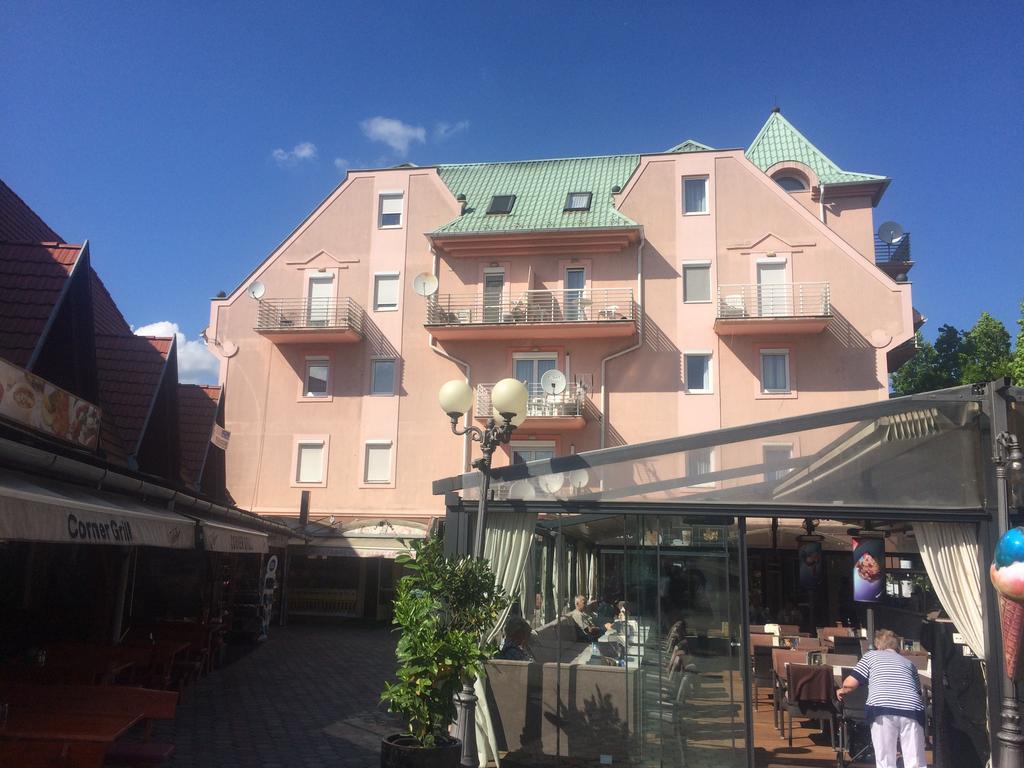 City Center Apartments Hévíz Екстериор снимка