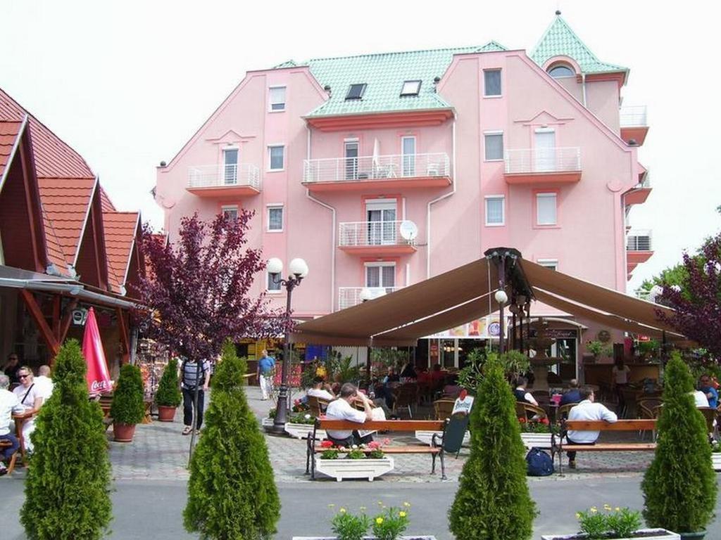 City Center Apartments Hévíz Екстериор снимка